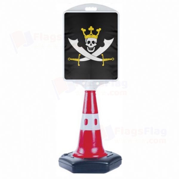 The Pirate King Small Size Road Bollard