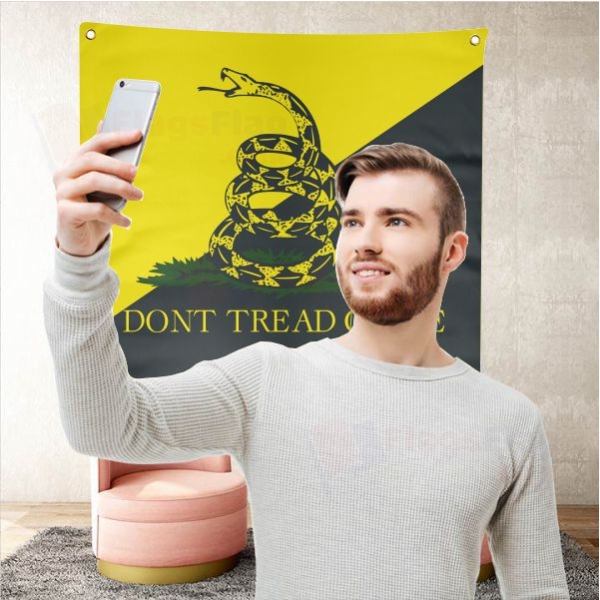Yellow Black Dont Tread On Me Background Selfie Shooting Landscapes